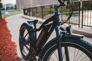 Chargeur BH Emotion Li-ion 36V pour vélo électrique